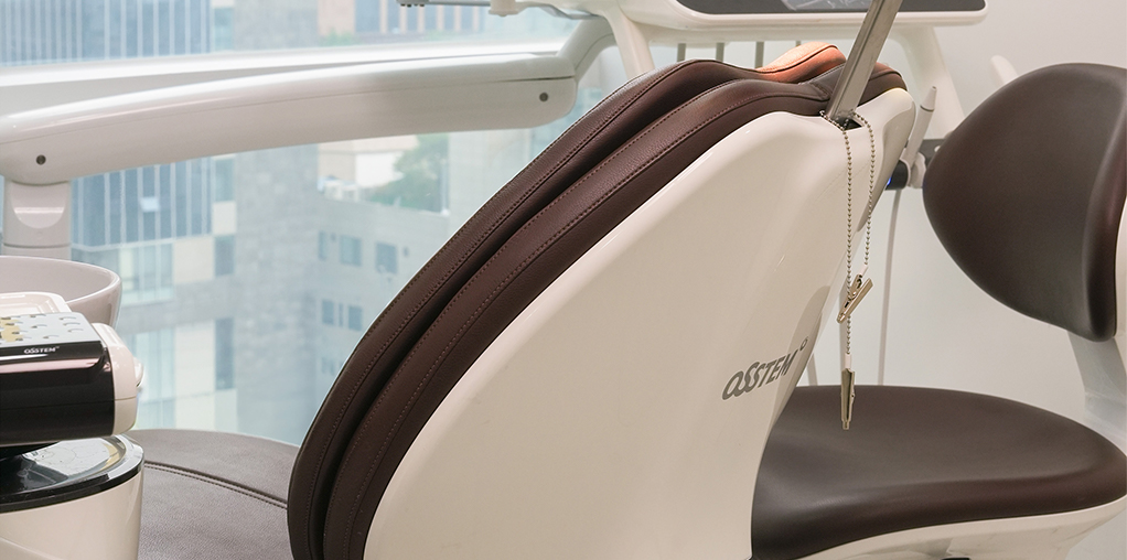 Dental treatment chair